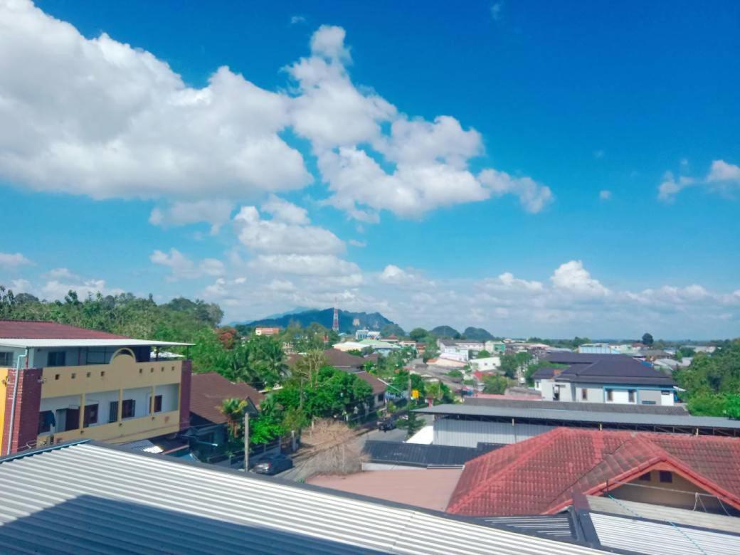 Jingjit Hotel Krabi Exterior photo