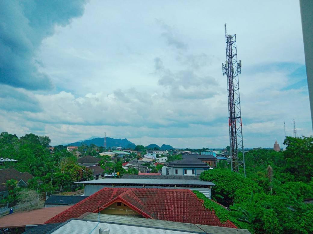 Jingjit Hotel Krabi Exterior photo
