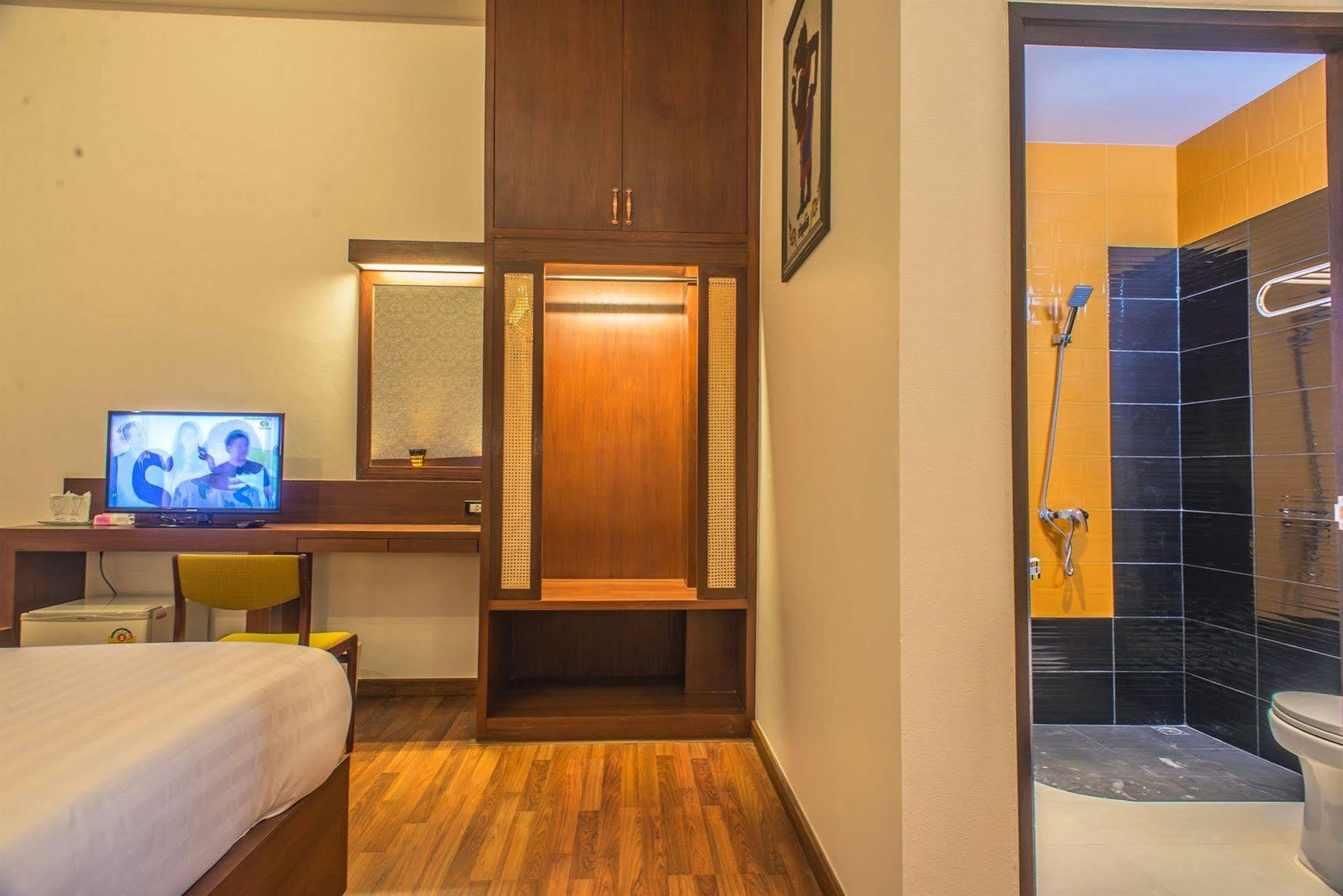 Jingjit Hotel Krabi Exterior photo